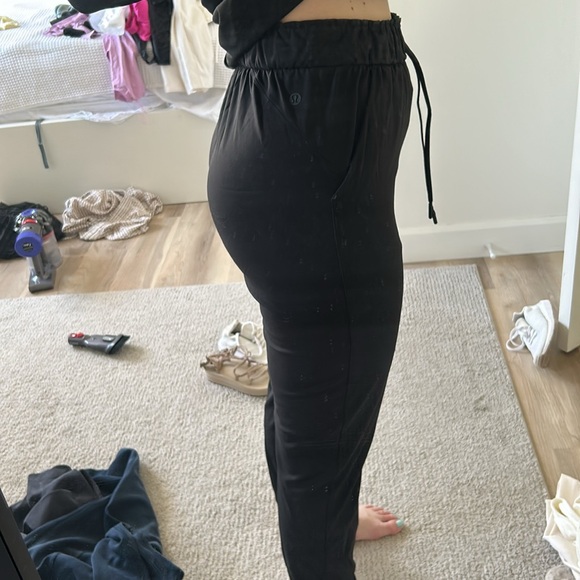 Lululemon pants - Picture 3 of 3